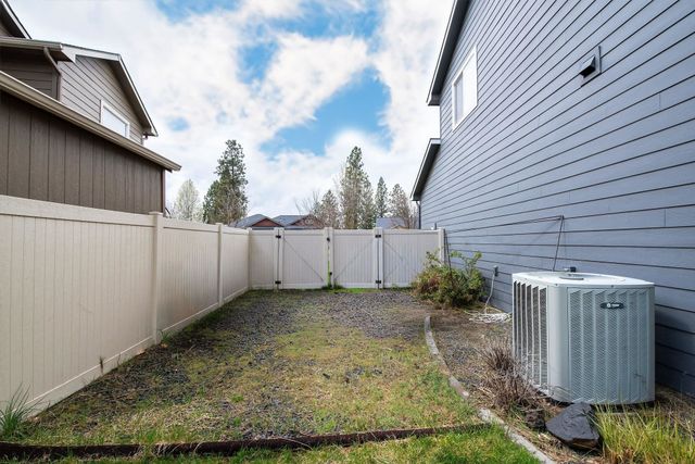 8710 N Rosebury Ln, Spokane, WA 99208