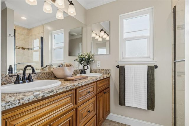 440 Carlos Avenue, Redwood City, CA 94061