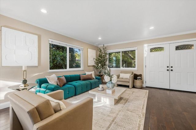 440 Carlos Avenue, Redwood City, CA 94061