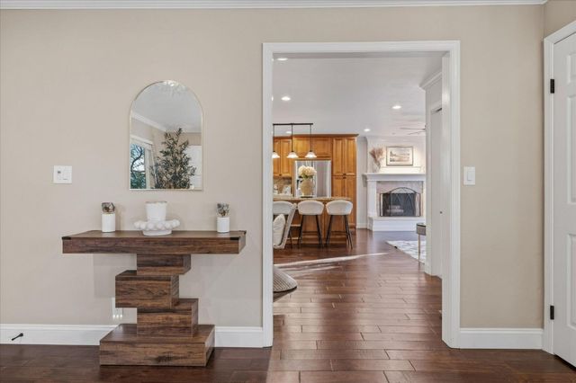 440 Carlos Avenue, Redwood City, CA 94061