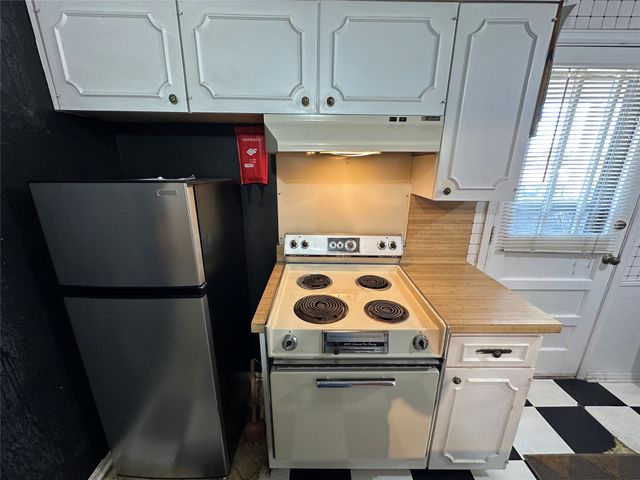 7939 Royal Lane 225, Dallas, TX 75230