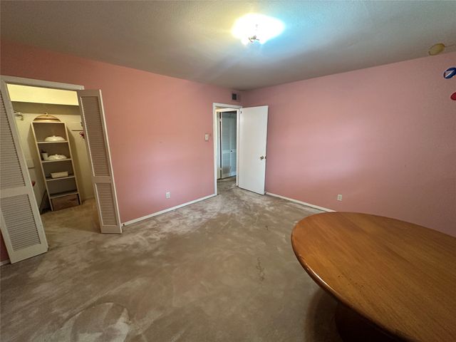 7939 Royal Lane 225, Dallas, TX 75230
