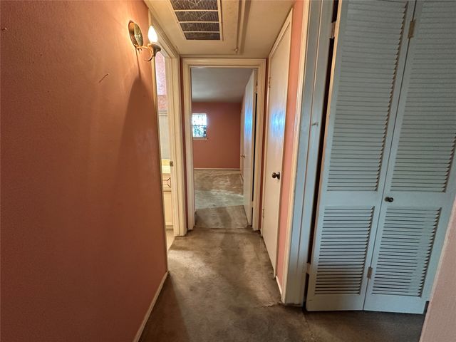 7939 Royal Lane 225, Dallas, TX 75230