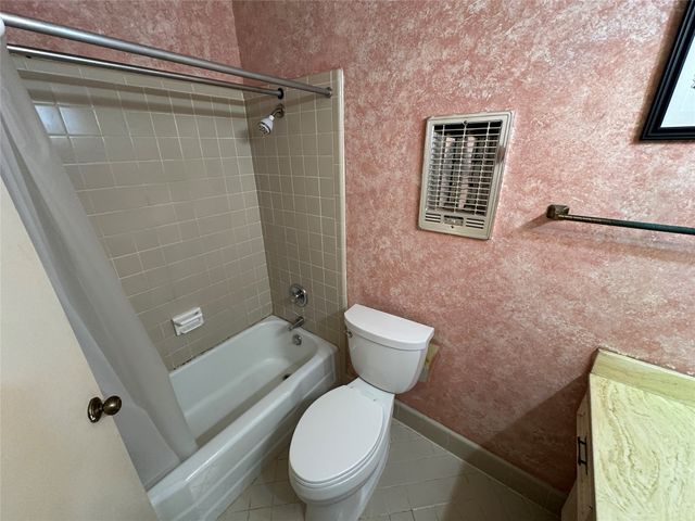 7939 Royal Lane 225, Dallas, TX 75230