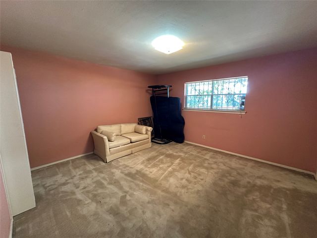 7939 Royal Lane 225, Dallas, TX 75230