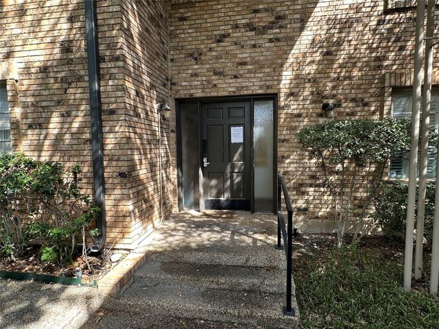 7939 Royal Lane 225, Dallas, TX 75230