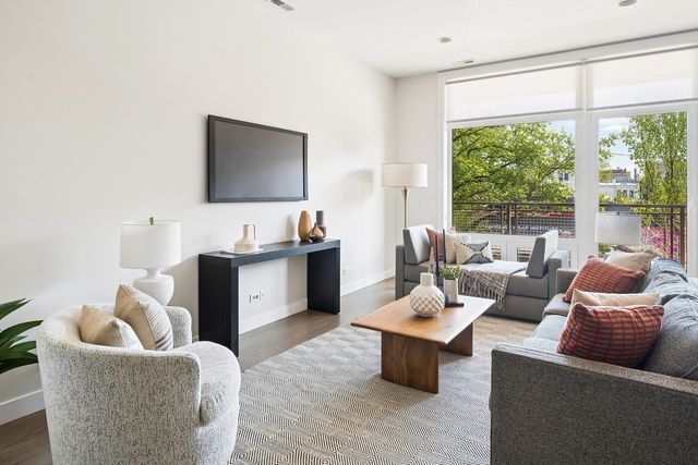 934 N California Avenue 2S, Chicago, IL 60622