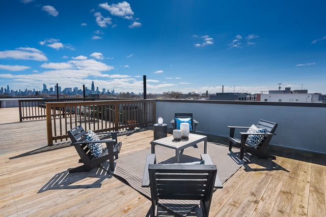 934 N California Avenue 2S, Chicago, IL 60622