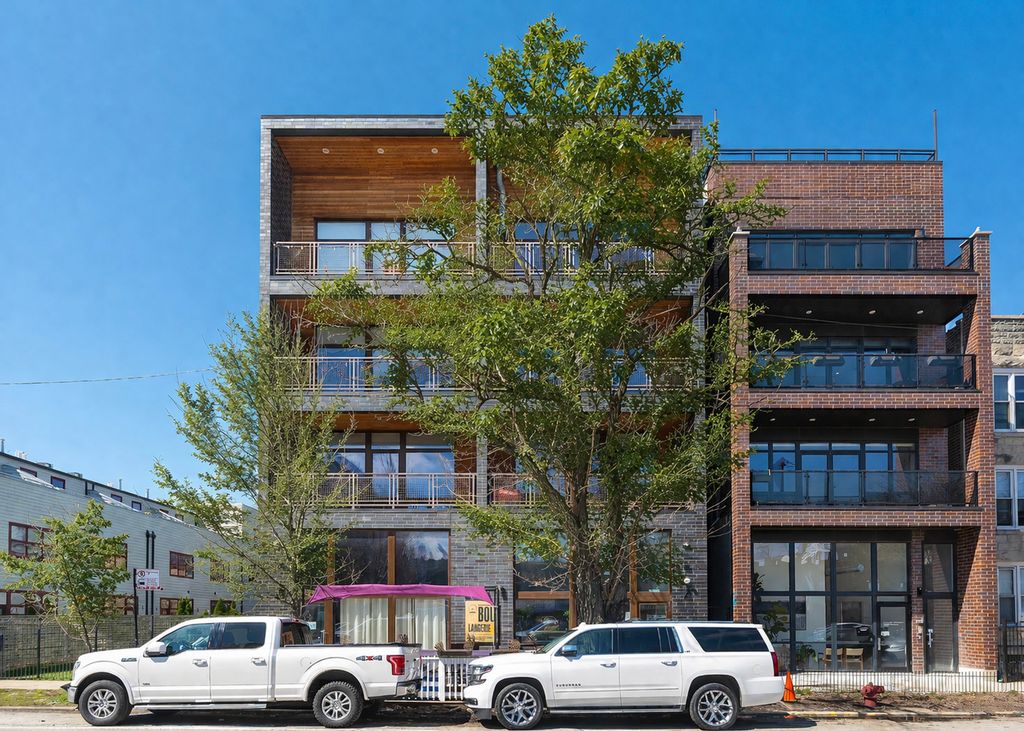 934 N California Avenue 2S, Chicago, IL 60622