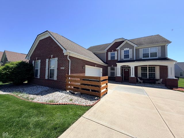 1215 Siena Drive, Greenwood, IN 46143