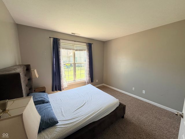 1215 Siena Drive, Greenwood, IN 46143