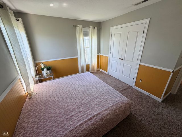 1215 Siena Drive, Greenwood, IN 46143