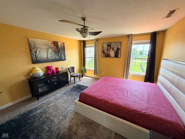 1215 Siena Drive, Greenwood, IN 46143
