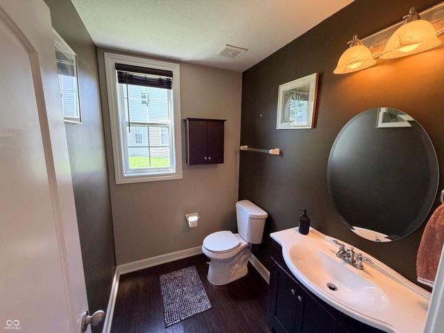1215 Siena Drive, Greenwood, IN 46143