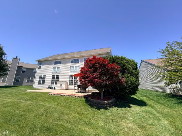 1215 Siena Drive, Greenwood, IN 46143