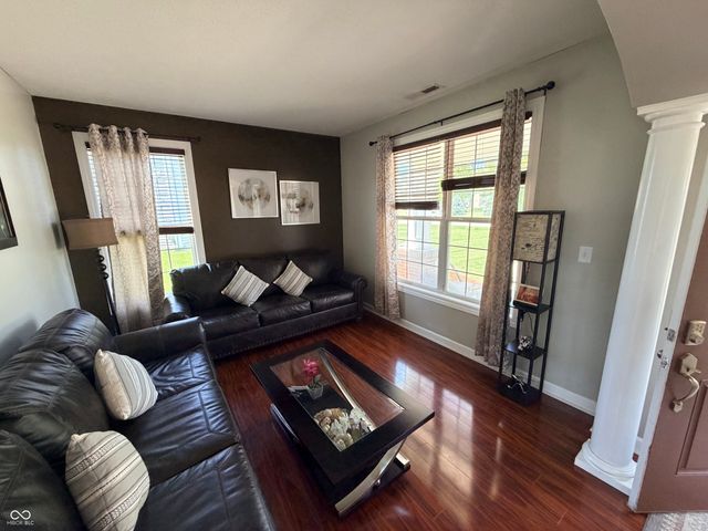 1215 Siena Drive, Greenwood, IN 46143