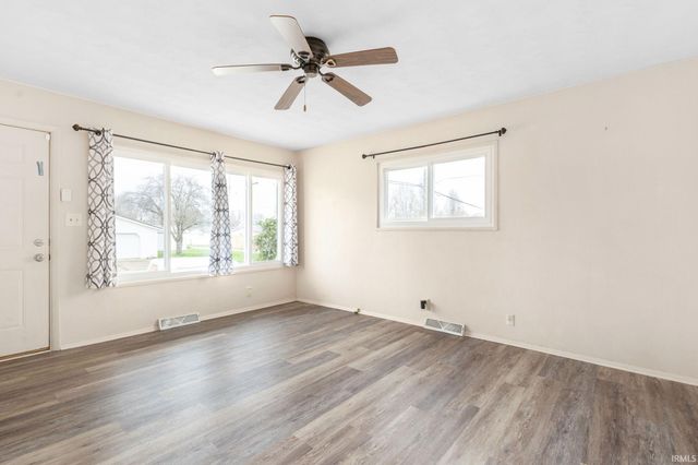 2611 Delaware Street, Mishawaka, IN 46544