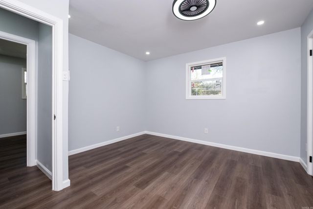 307 Sunnymeade Dr, Little Rock, AR 72205