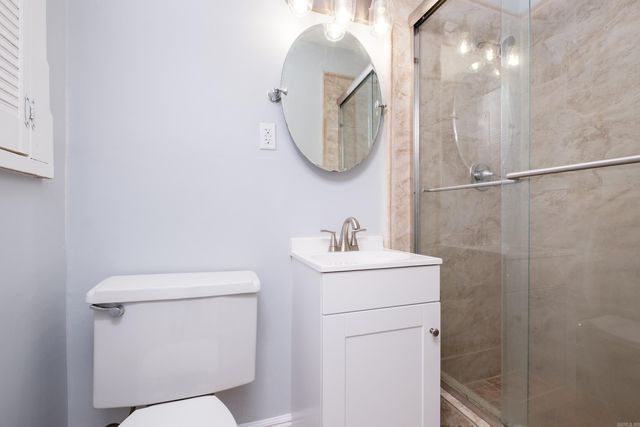 307 Sunnymeade Dr, Little Rock, AR 72205