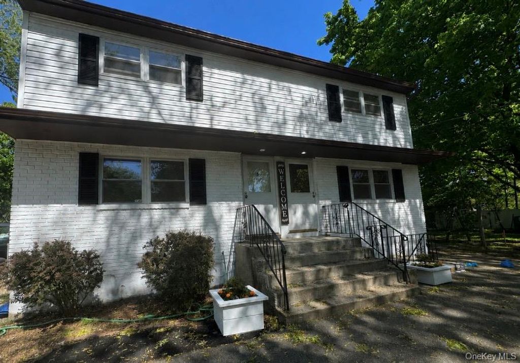 408-A 7th Street B, East Northport, NY 11731