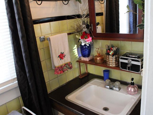 192 E REES STREET, Fond Du Lac, WI 54935