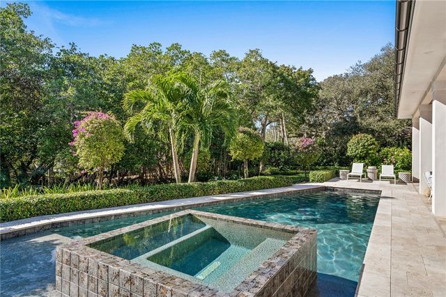 1335 Little Harbour Lane, Vero Beach, FL 32963
