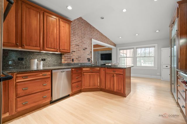 405 Voltz Road, Northbrook, IL 60062