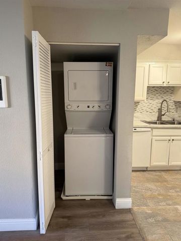 6955 Alvarado Road 29, San Diego, CA 92120