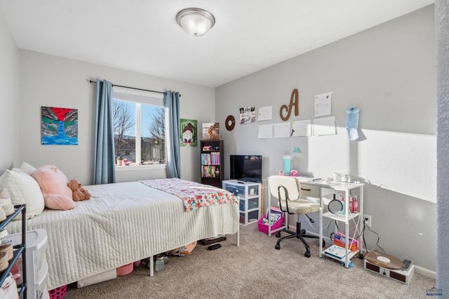 14923 GLENWOOD DR, Summerset, SD 57718