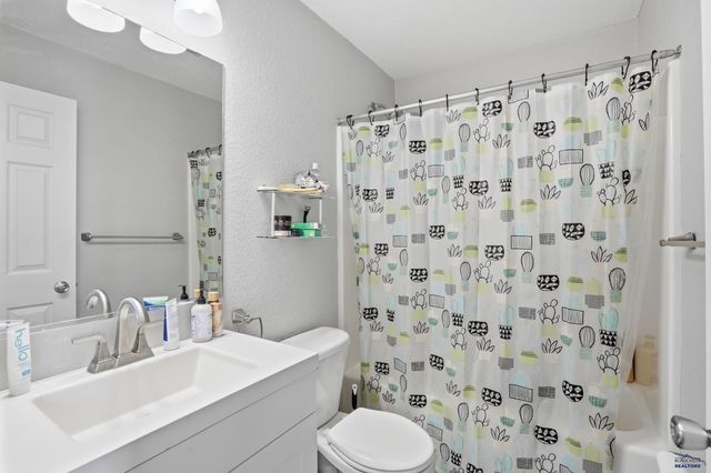 14923 GLENWOOD DR, Summerset, SD 57718