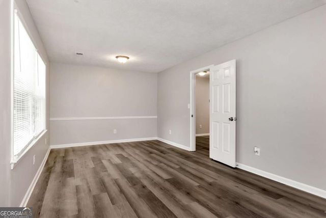 649 Oakland Way, Lawrenceville, GA 30044