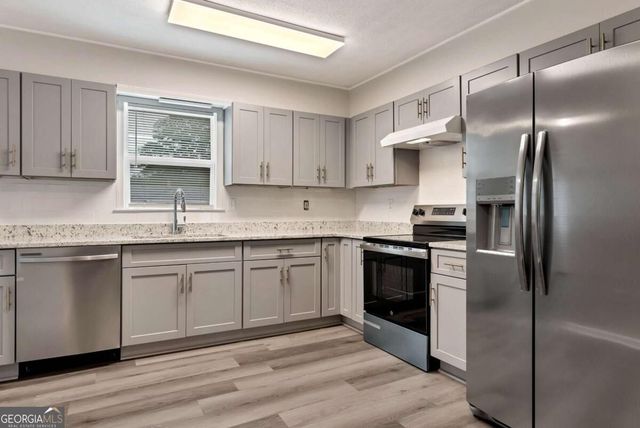 649 Oakland Way, Lawrenceville, GA 30044