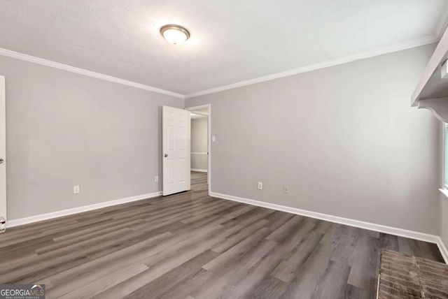 649 Oakland Way, Lawrenceville, GA 30044