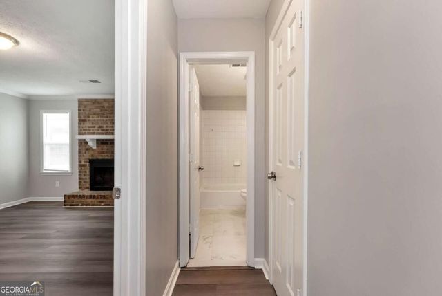 649 Oakland Way, Lawrenceville, GA 30044