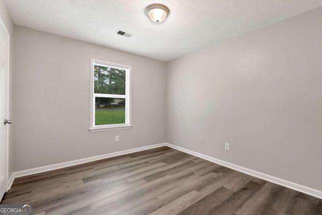 649 Oakland Way, Lawrenceville, GA 30044