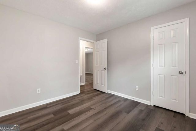 649 Oakland Way, Lawrenceville, GA 30044