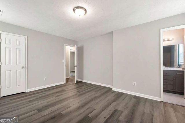649 Oakland Way, Lawrenceville, GA 30044