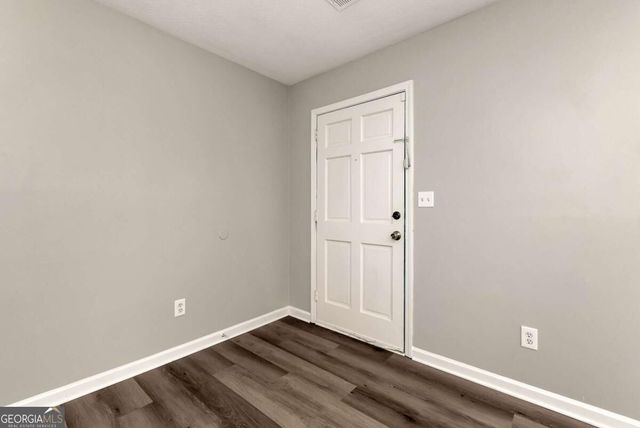 649 Oakland Way, Lawrenceville, GA 30044