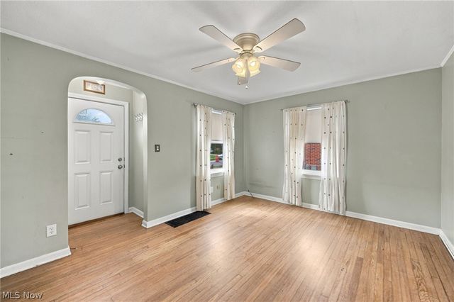 5608 Stickney Avenue, Cleveland, OH 44144