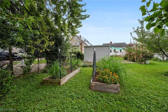 5608 Stickney Avenue, Cleveland, OH 44144