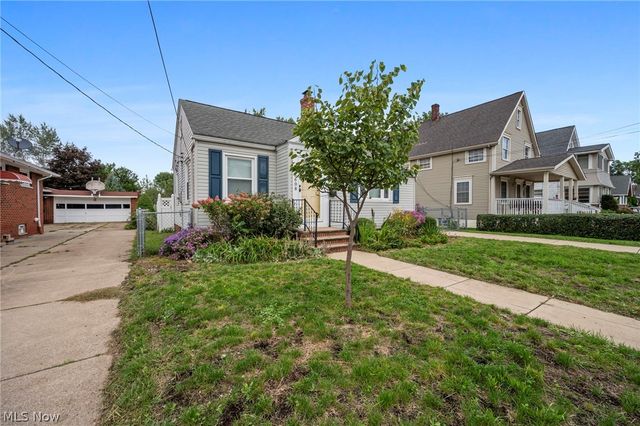 5608 Stickney Avenue, Cleveland, OH 44144