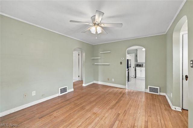 5608 Stickney Avenue, Cleveland, OH 44144