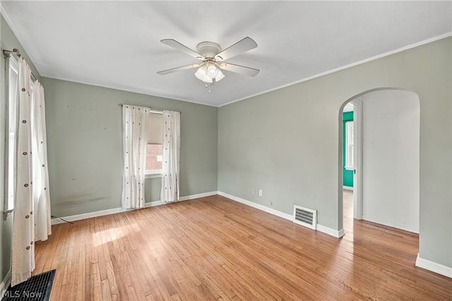 5608 Stickney Avenue, Cleveland, OH 44144