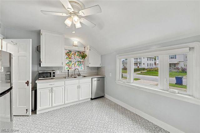 5608 Stickney Avenue, Cleveland, OH 44144