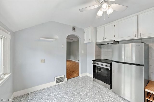 5608 Stickney Avenue, Cleveland, OH 44144