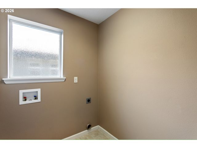 11986 Sw SURREY St, Wilsonville, OR 97070