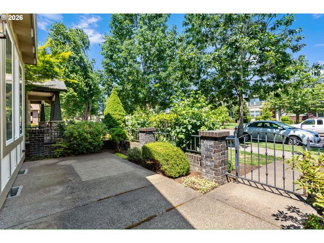 11986 Sw SURREY St, Wilsonville, OR 97070