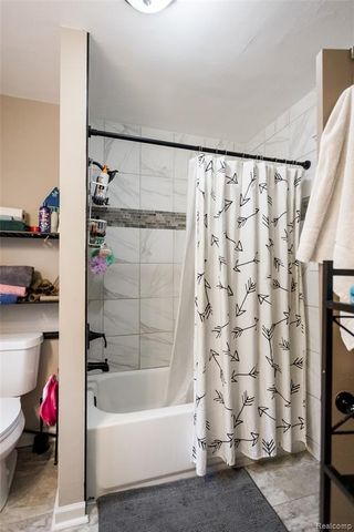 251 California Street, Highland Park, MI 48203