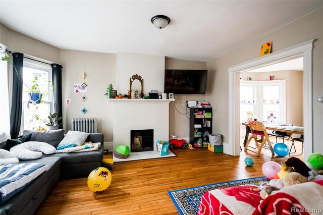 251 California Street, Highland Park, MI 48203