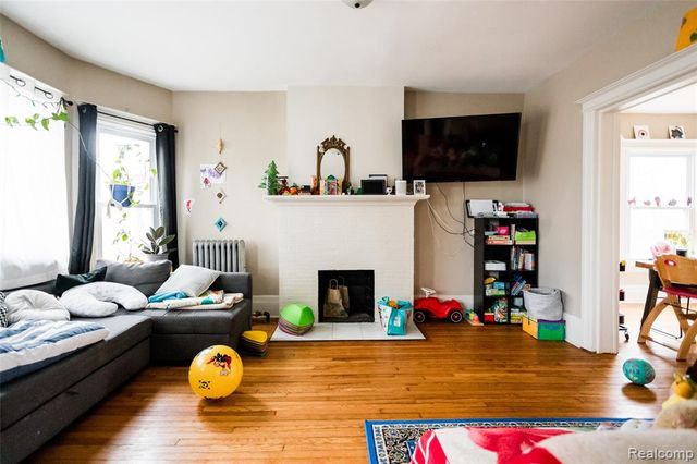 251 California Street, Highland Park, MI 48203